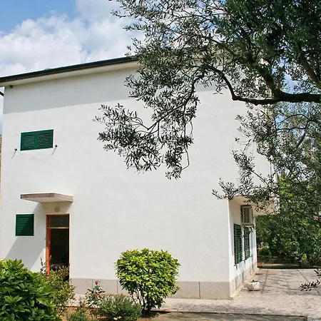 Gasthof Apartments And Rooms By The Sea Zaostrog, Makarska - 2661 Zaostrog