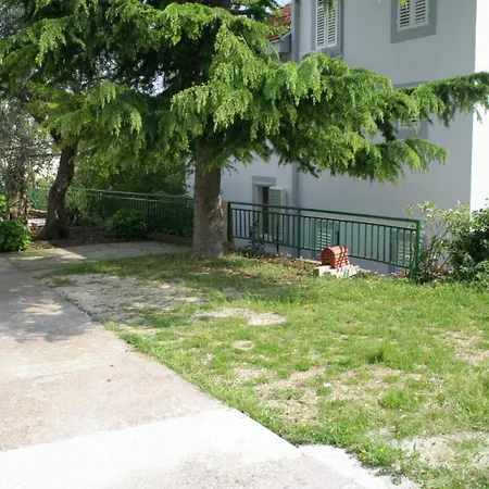 Gasthof Apartments And Rooms By The Sea Zaostrog, Makarska - 2661 Zaostrog