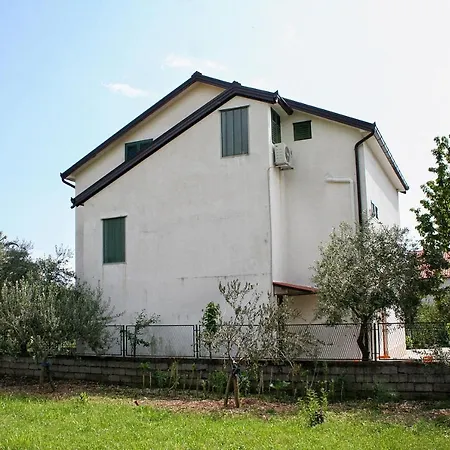 Apartments And Rooms By The Sea Zaostrog, Makarska - 2661 Guest house